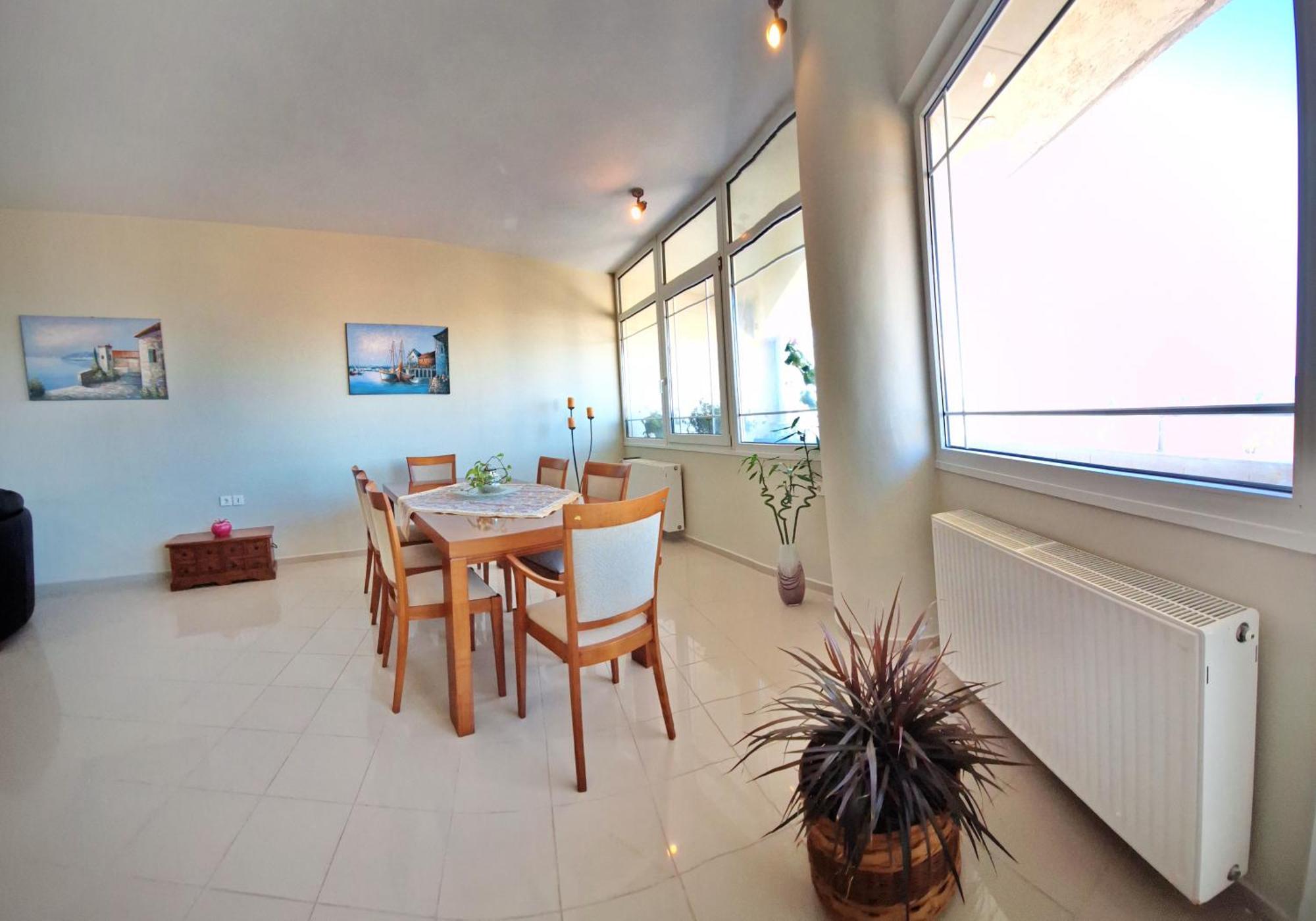 Maria's urban seaview apartment Heraklion  Bagian luar foto
